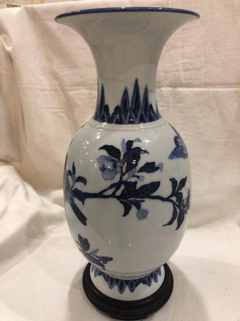 古玩陶瓷花鳥紋瓶真品鑒賞圖