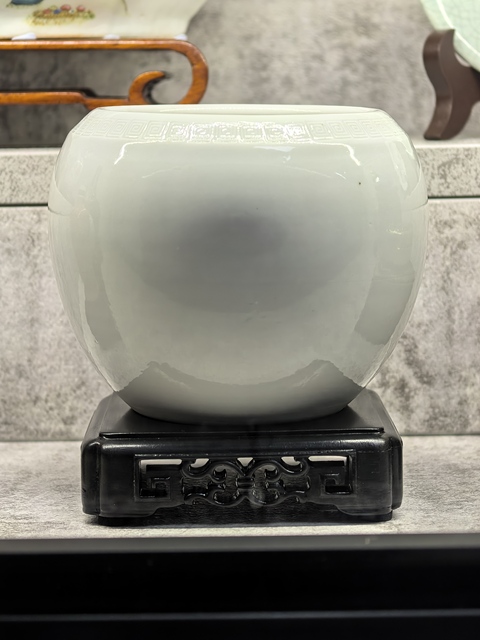 古玩陶瓷白釉水盂真品鑒賞圖