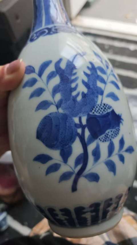古玩陶瓷青花三多紋膽瓶，模糊，偏老真品鑒賞圖