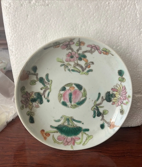 古玩陶瓷四季花卉紋粉彩盤真品鑒賞圖