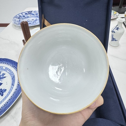 古玩陶瓷乾隆細(xì)路青花折沿茶圓真品鑒賞圖