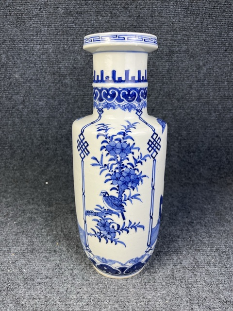 古玩陶瓷青花人物花鳥紋棒槌瓶真品鑒賞圖