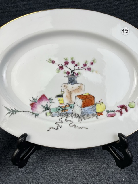 古玩陶瓷粉彩博古花卉紋盤真品鑒賞圖