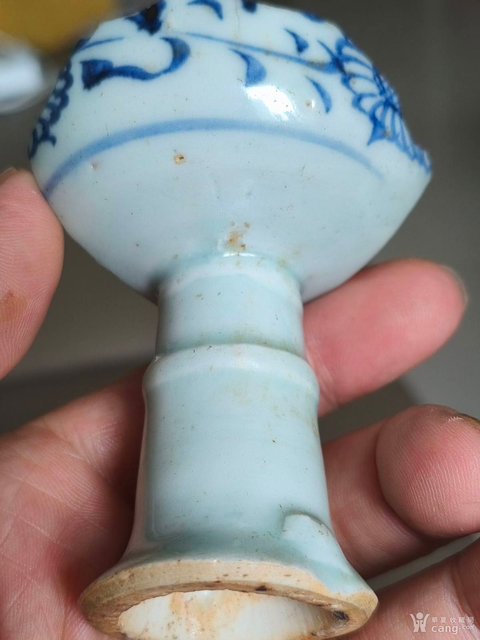 古玩陶瓷元青花花卉紋高足杯標本真品鑒賞圖