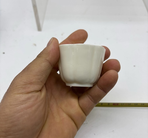 古玩陶瓷德化白瓷方杯真品鑒賞圖