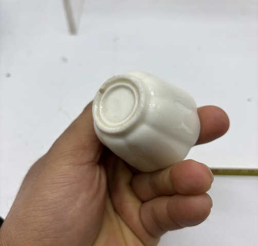 古玩陶瓷德化白瓷方杯真品鑒賞圖
