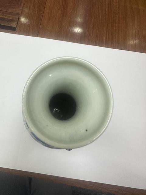 古玩陶瓷青花瓶真品鑒賞圖