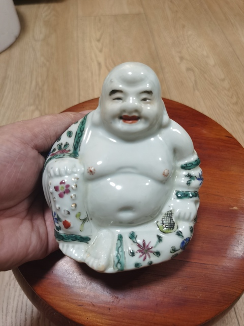 古玩陶瓷粉彩彌勒佛坐像真品鑒賞圖