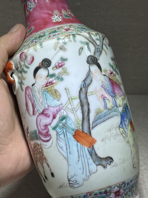古玩陶瓷80.90年代粉彩麻姑獻壽圖獅耳瓶真品鑒賞圖
