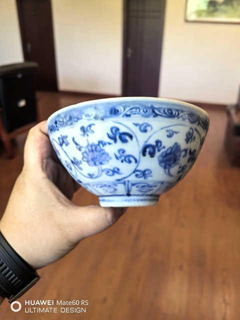 古玩陶瓷空白期青花荷蓮紋茶碗拍賣,當前價格7600元