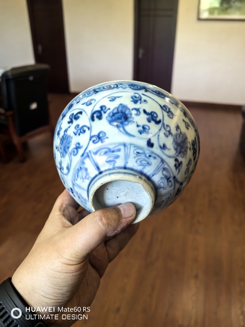古玩陶瓷空白期青花荷蓮紋茶碗拍賣,當前價格7600元