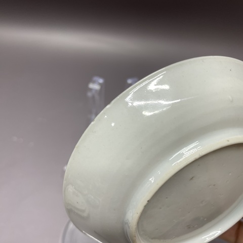 古玩陶瓷清乾隆·徽章瓷花卉紋盤拍賣,當前價格760元