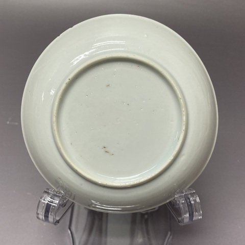 古玩陶瓷清乾隆·徽章瓷花卉紋盤拍賣,當前價格760元
