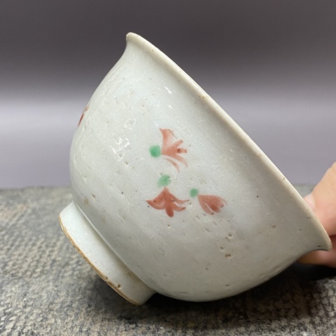 古玩陶瓷清晚期·紅綠彩·花卉紋杯拍賣,當(dāng)前價(jià)格269元