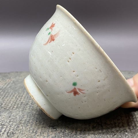 古玩陶瓷清晚期·紅綠彩·花卉紋杯拍賣,當(dāng)前價(jià)格269元
