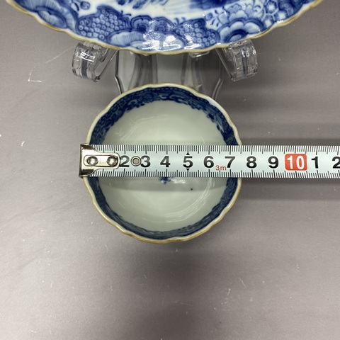 古玩陶瓷清乾隆·樓臺亭閣山水紋青花杯碟拍賣,當(dāng)前價格2890元