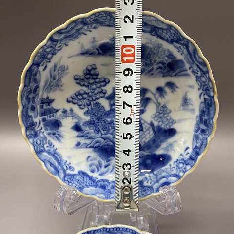 古玩陶瓷清乾隆·樓臺亭閣山水紋青花杯碟拍賣,當(dāng)前價格2890元