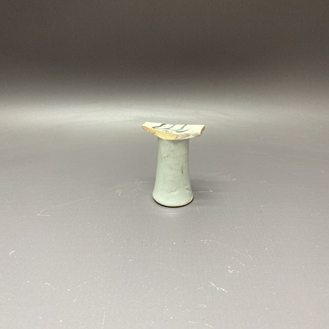 古玩陶瓷火焰紋青花高足杯標本真品鑒賞圖