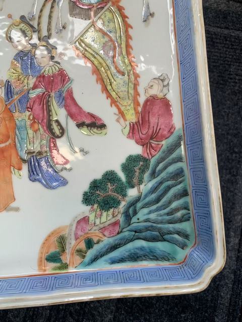 古玩陶瓷人物紋粉彩盤真品鑒賞圖