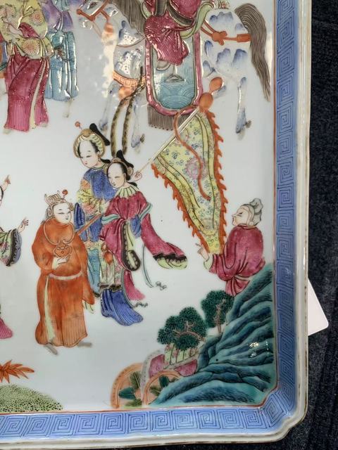 古玩陶瓷人物紋粉彩盤真品鑒賞圖