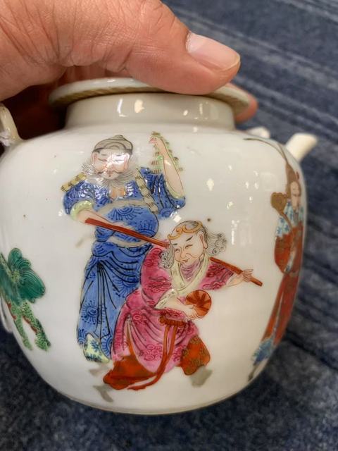 古玩陶瓷粉彩壺真品鑒賞圖