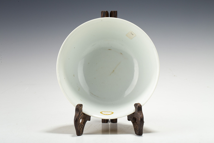 古玩陶瓷清光緒·黃釉暗刻趕珠龍紋碗(官)真品鑒賞圖