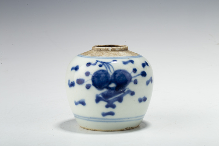 古玩陶瓷清中·青花花果紋小罐拍賣,當前價格216元