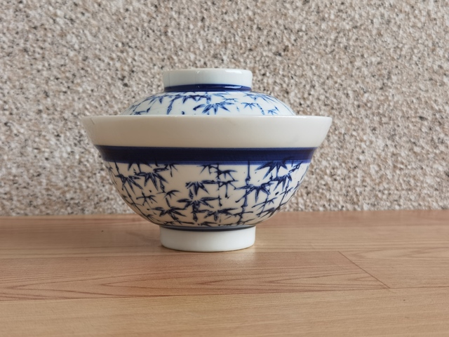 古玩陶瓷青花蓋碗真品鑒賞圖