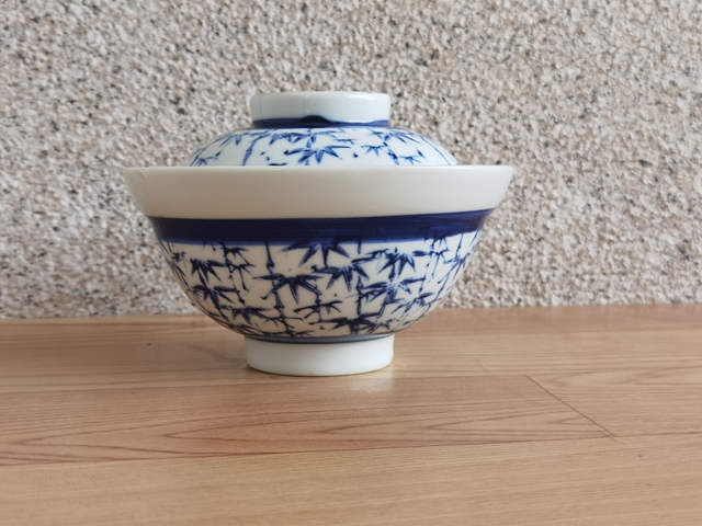 古玩陶瓷青花蓋碗真品鑒賞圖