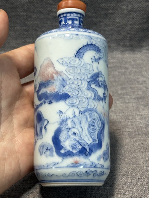古玩陶瓷清中期青花釉里紅(十二生肖)鼻煙壺母壺拍賣,當前價格38888元