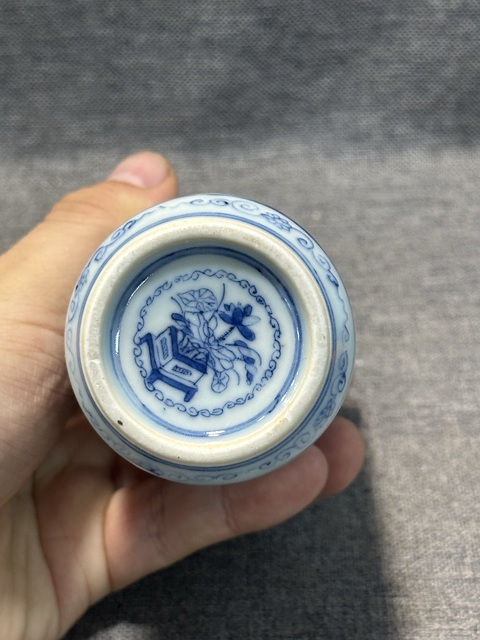 古玩陶瓷清中期青花釉里紅(十二生肖)鼻煙壺母壺拍賣,當前價格38888元