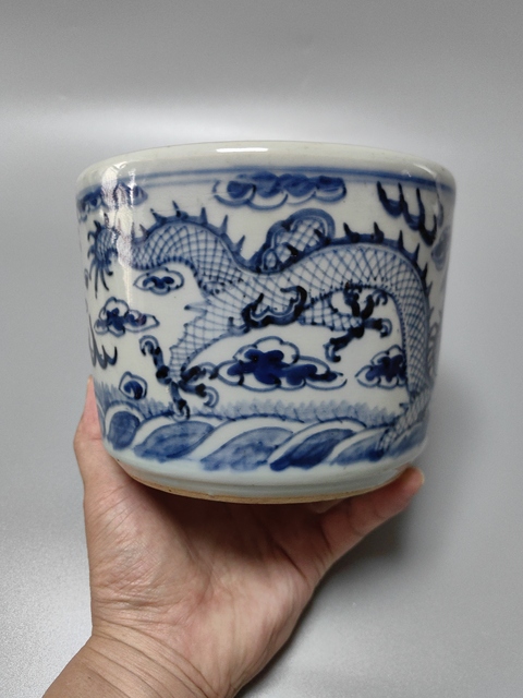 古玩陶瓷青花龍紋香爐真品鑒賞圖
