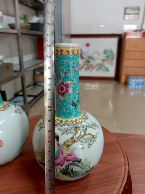 古玩陶瓷仕女人物紋天球瓶真品鑒賞圖