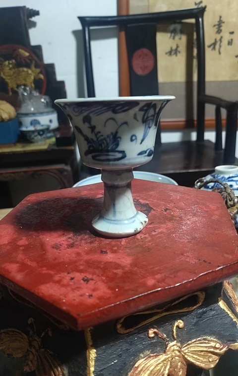 古玩陶瓷青花人物紋高足杯真品鑒賞圖