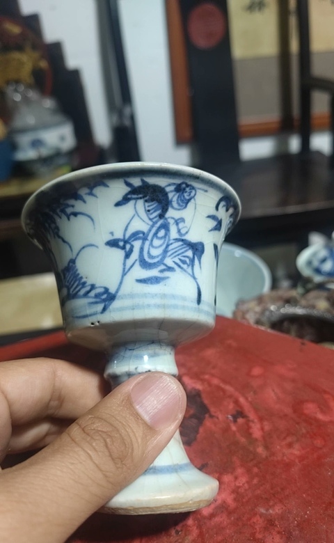 古玩陶瓷青花人物紋高足杯真品鑒賞圖