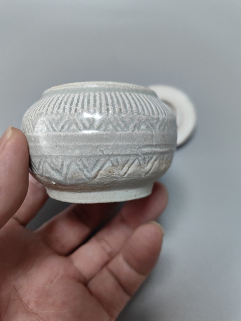 古玩陶瓷青白釉蓋罐真品鑒賞圖