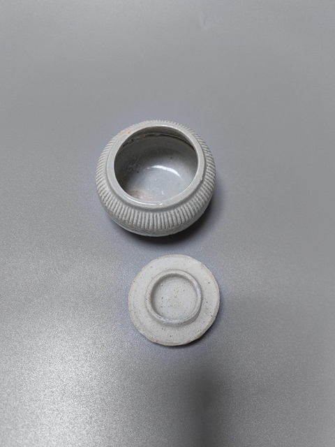 古玩陶瓷青白釉蓋罐真品鑒賞圖