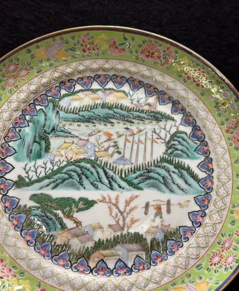 古玩陶瓷粉彩山水紋盤真品鑒賞圖