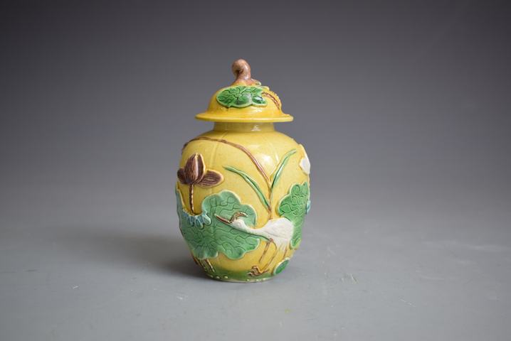 古玩陶瓷蓋罐真品鑒賞圖