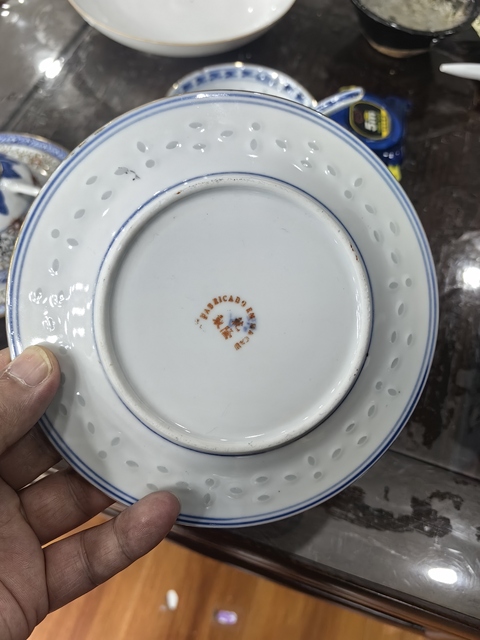 古玩陶瓷青花玲瓏瓷真品鑒賞圖