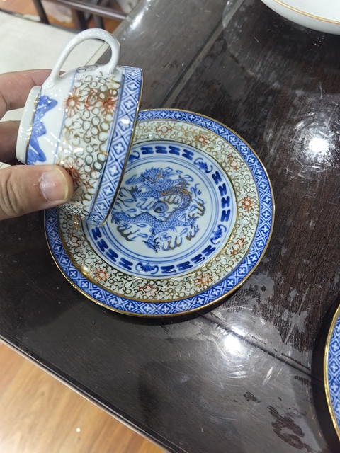 古玩陶瓷青花玲瓏瓷真品鑒賞圖