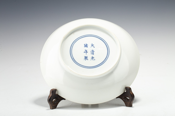古玩陶瓷清光緒·白釉盤（官）真品鑒賞圖