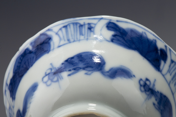 古玩陶瓷清康熙·青花海屋松鼠紋花口杯一對真品鑒賞圖