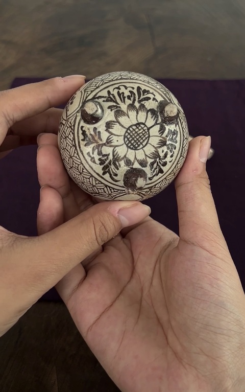 古玩陶瓷吉州窯白底黑花水盂真品鑒賞圖