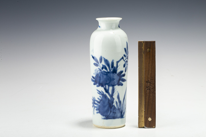 古玩陶瓷清順治·青花石榴花卉紋筒瓶拍賣,當前價格2964元