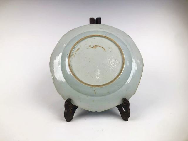 古玩陶瓷清早期·青花柳樹八方盤拍賣,當前價格99元