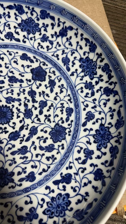 古玩陶瓷青花纏枝花卉紋盤，注意品相真品鑒賞圖