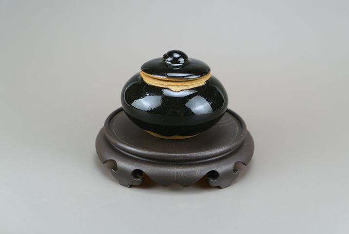 古玩陶瓷明晚期.耀州窯黑釉茶入(高級茶器)拍賣,當前價格1元