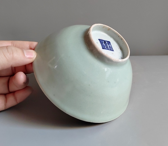 古玩陶瓷豆青釉茶圓真品鑒賞圖