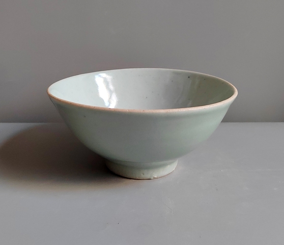 古玩陶瓷豆青釉茶圓真品鑒賞圖
